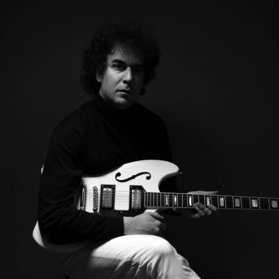 Yonatan Gat and Guitar by Shervin Lainez
